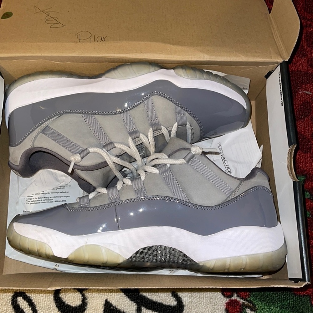 Air Jordan 11 Cool Grey lows